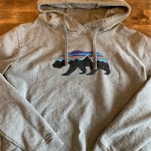 Womens Patagonia hoodie. Size M